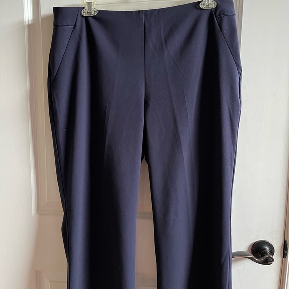 🤩HOST PICK🤩 Roz & Ali Women’s Pants, Navy Blue, Size 14W, EUC - Picture 5 of 5